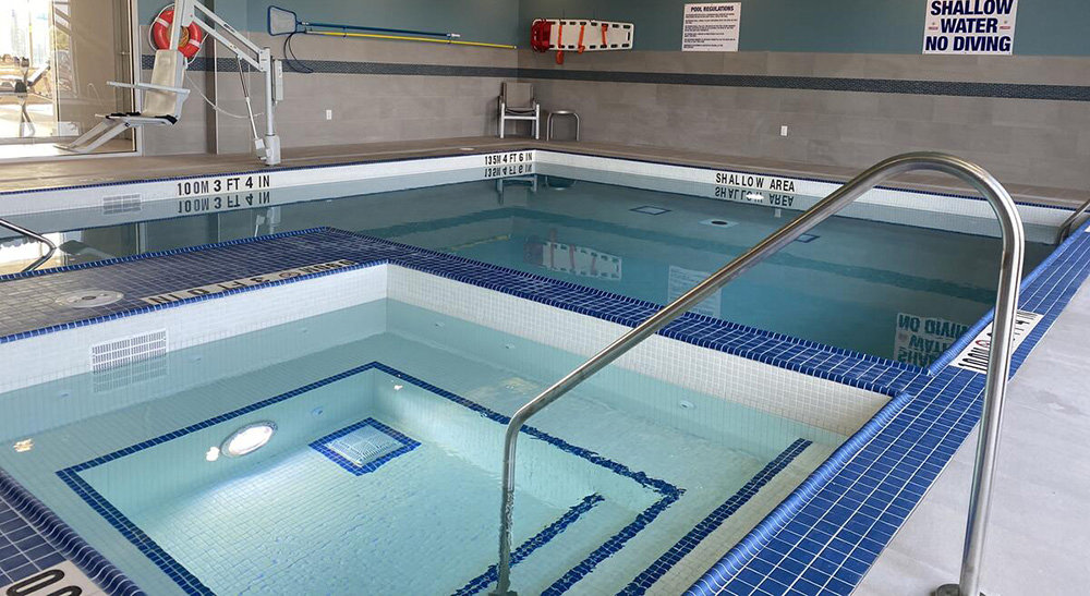 Indoor leisure pool and spa at the Holiday Inn Express in Collingwood, Ontario
